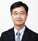 25th president Jong-Gwan Yook